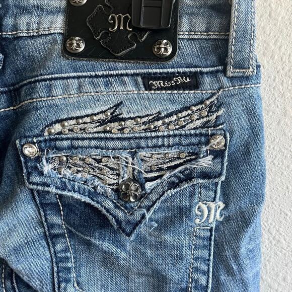 Miss Me Medium Wash Angel Wing Sparkly Skinny Jeans Size 28 Style JE533052L - Picture 12 of 14